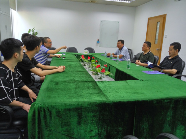 座谈会现场 座谈会现场