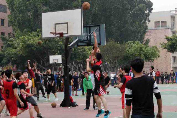 班级篮球赛比赛现场 班级篮球赛比赛现场
